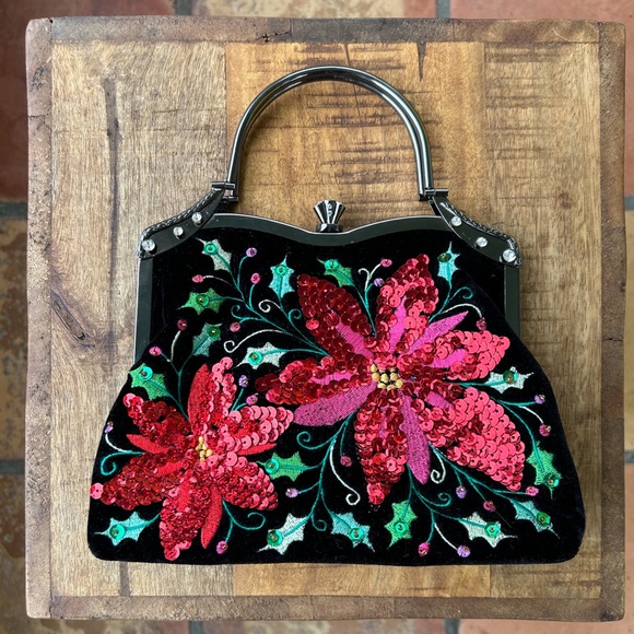 Embellished Vendula London velvet evening bag with matching change purse - Picture 3 of 7